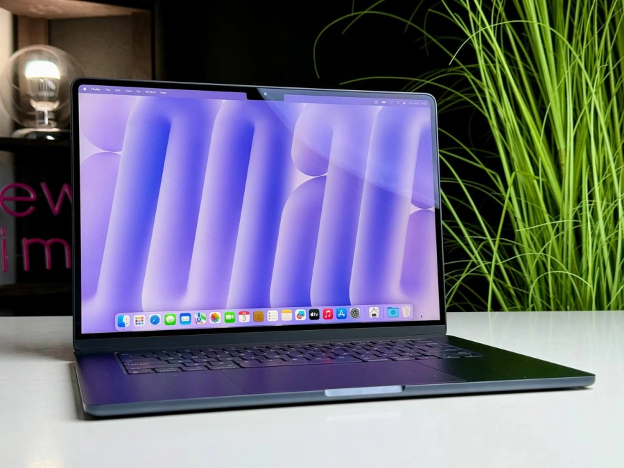 ВІТРИННИЙ MacBook Air 15" M2/8GB/512GB Midnight 2023 (MQKX3) - Стан: гарний | Акумулятор: 100% | Комплектація: MacBook, зарядка | Гарантія: 3 міс.