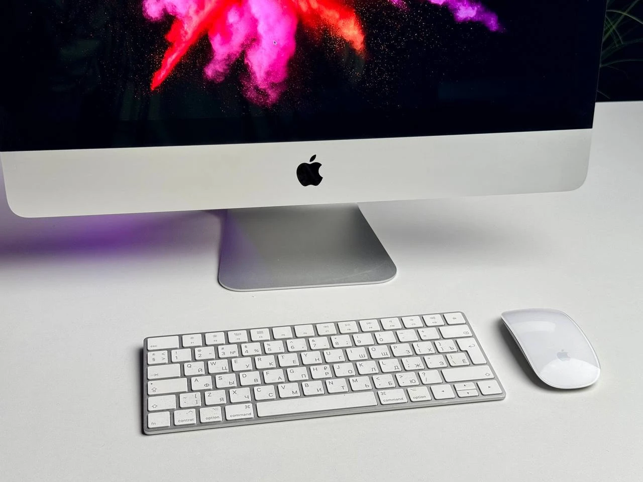 Б/У iMac 21.5" Retina 4K i5 3,0/8GB/256GB/Radeon Pro 560X (MHK33) 2020 | Состояние: хорошее | Комплектация: iMac, мышка, клавиатура | Гарантия: 1 месяц