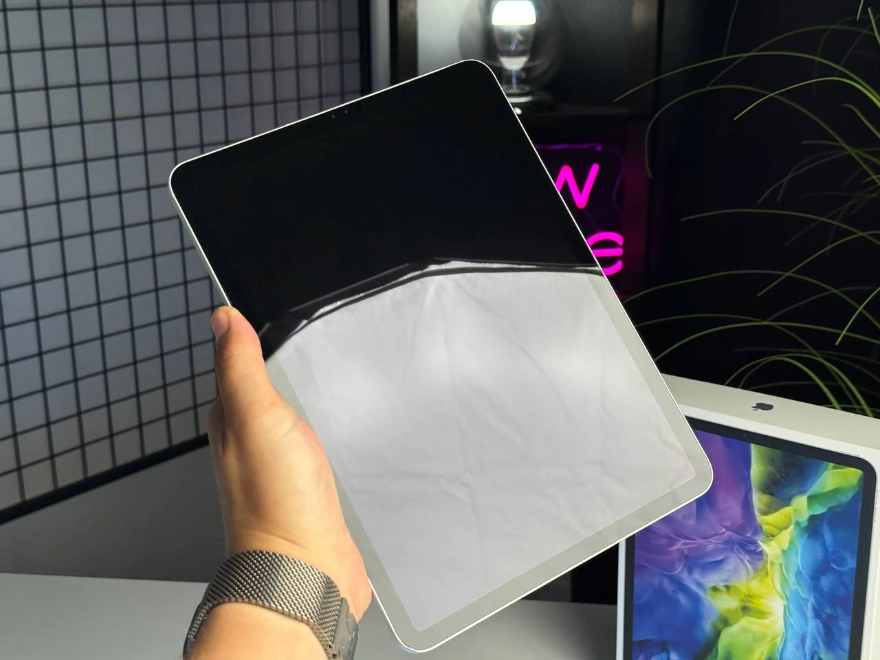 ВЖИВАНИЙ iPad Pro 11" 2020 Wi-Fi + Cellular 256GB Silver (MXEX2, MXE52) - Стан: гарний | Акумулятор: 78% | Комплектація: повний | Гарантія: 1 міс.