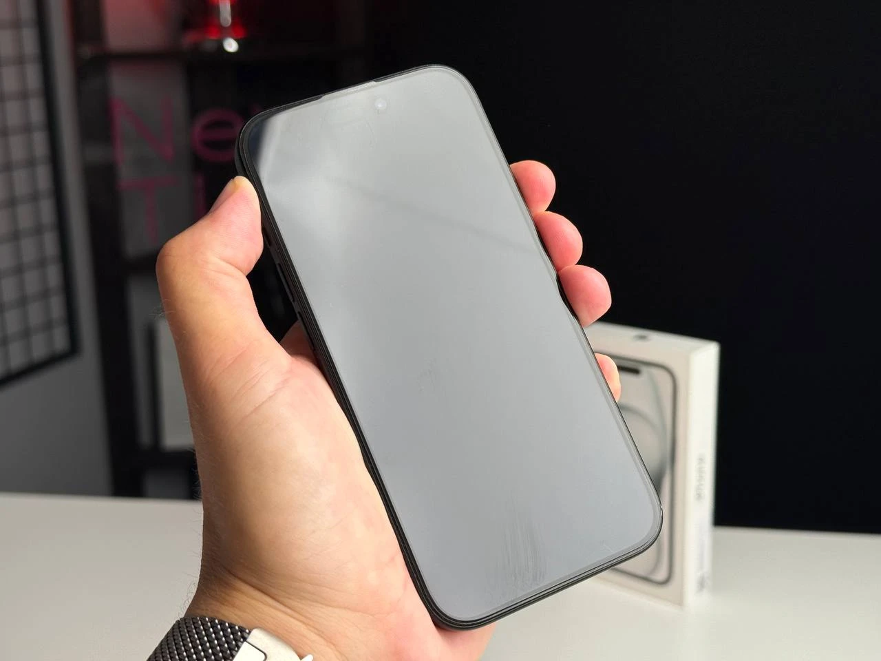 ВЖИВАНИЙ iPhone 15 256GB Black (MTP63) | Стан: гарний | Акумулятор: 89% | Гарантія: 1 місяць | Комплект: повний