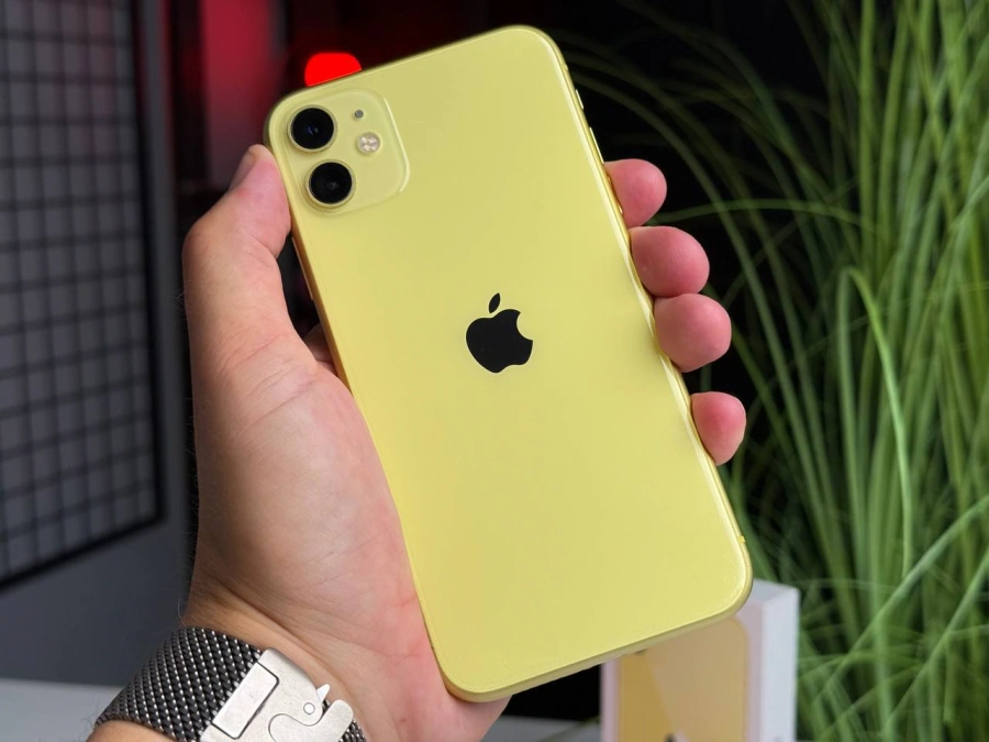 ВЖИВАНИЙ Apple iPhone 11 128GB Yellow (MWLH2) | Стан: задовільний | Акумулятор: 100% | Гарантія: 1 місяць | Комплект: повний