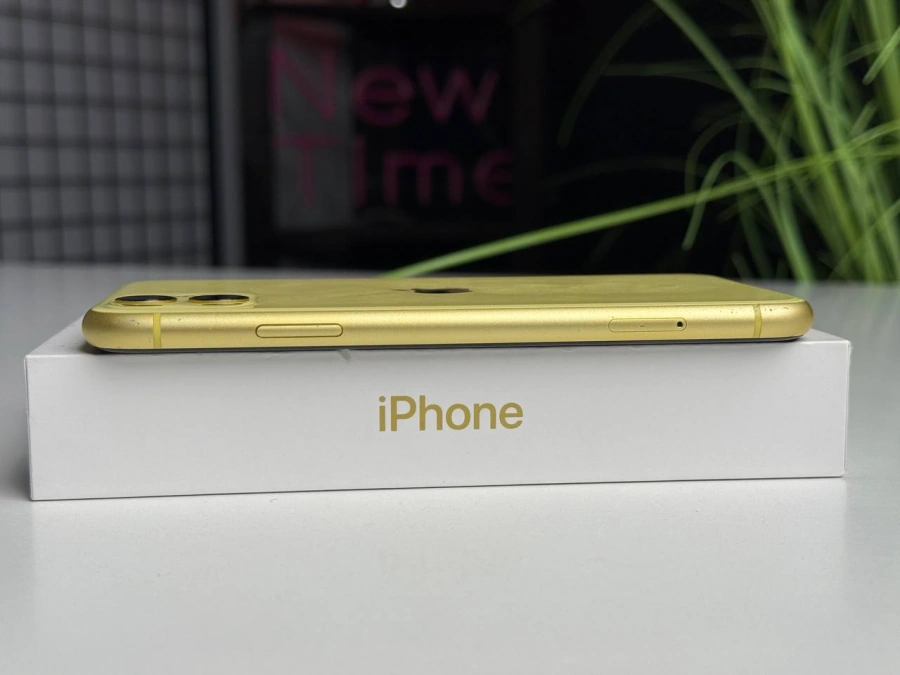 ВЖИВАНИЙ Apple iPhone 11 128GB Yellow (MWLH2) | Стан: задовільний | Акумулятор: 100% | Гарантія: 1 місяць | Комплект: повний