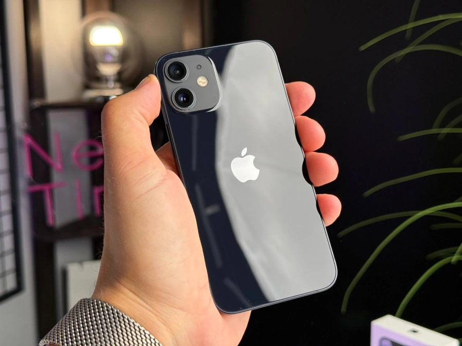 ВЖИВАНИЙ Apple iPhone 12 Mini 64GB Black (MG8F3, MGDX3) - Стан: гарний | Акумулятор: 100% | Комплектація: повний | Гарантія: 1 міс.