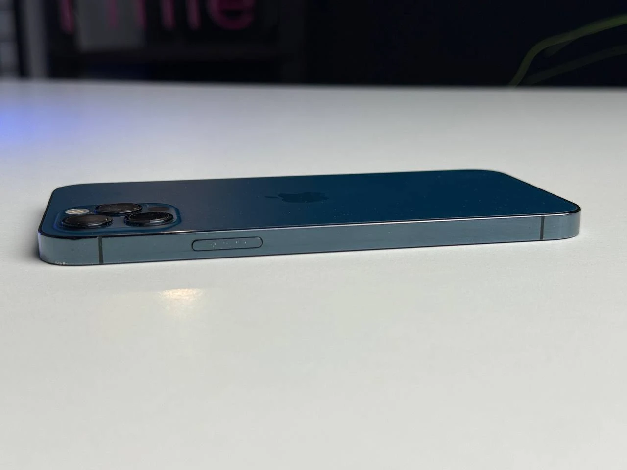 ВЖИВАНИЙ Apple iPhone 12 Pro 128GB Pacific Blue (MGLR3, MGMN3) - Стан: задовільний | Акумулятор: 100% | Комплектація: iPhone, кабель | Гарантія: 1 міс.