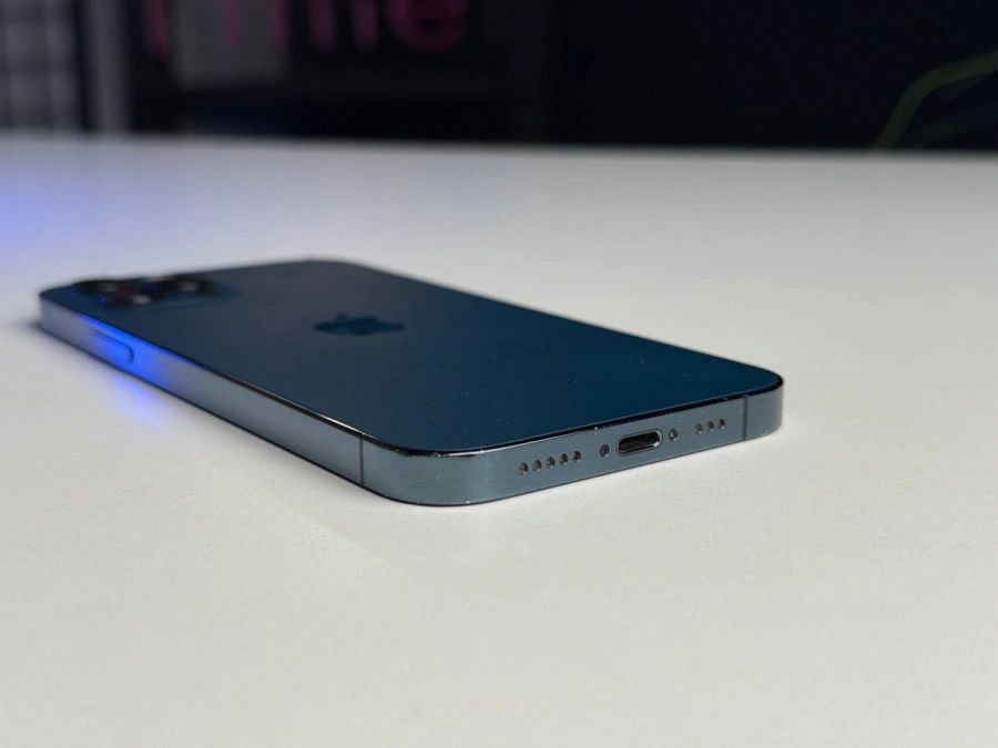 ВЖИВАНИЙ Apple iPhone 12 Pro 128GB Pacific Blue (MGLR3, MGMN3) - Стан: задовільний | Акумулятор: 100% | Комплектація: iPhone, кабель | Гарантія: 1 міс.