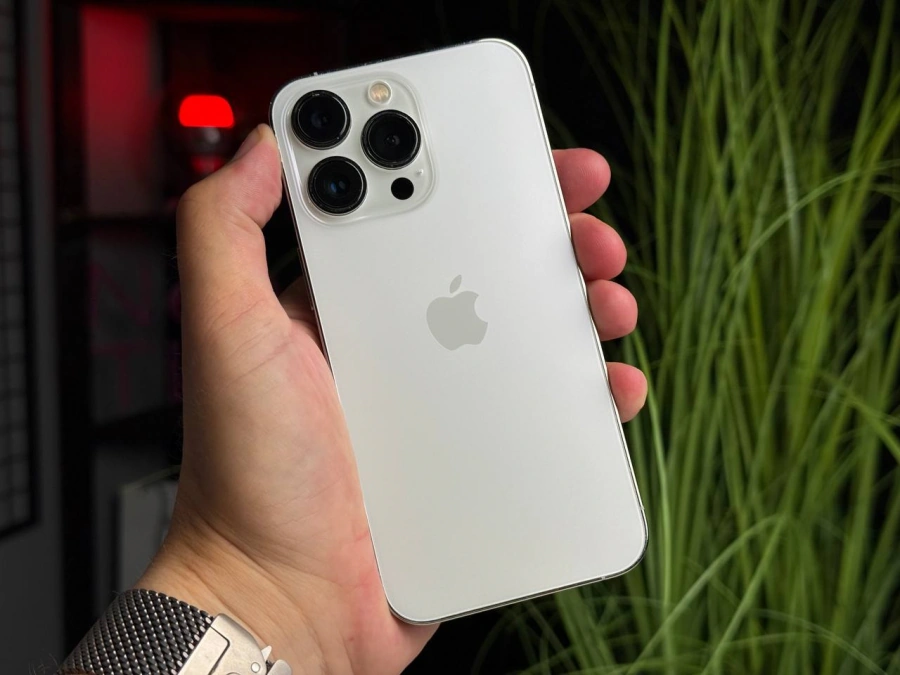 ВЖИВАНИЙ iPhone 13 Pro 128GB Silver (MLTQ3, MLVA3) | Стан: задовільний (мінялось заднє скло) | Акумулятор: 100% | Гарантія: 1 місяць | Комплект: кабель