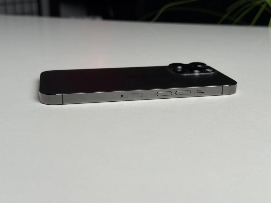 ВЖИВАНИЙ iPhone 13 Pro 512GB Graphite (MLU13, MLVH3) | Стан: гарний (мілкі подряпини на склі) | Акумулятор: 100% | Гарантія: 1 місяць | Комплект: кабель