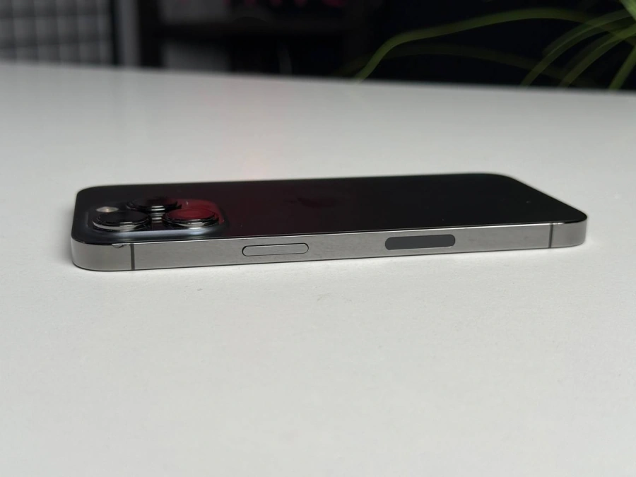 ВЖИВАНИЙ iPhone 13 Pro 512GB Graphite (MLU13, MLVH3) | Стан: гарний (мілкі подряпини на склі) | Акумулятор: 100% | Гарантія: 1 місяць | Комплект: кабель