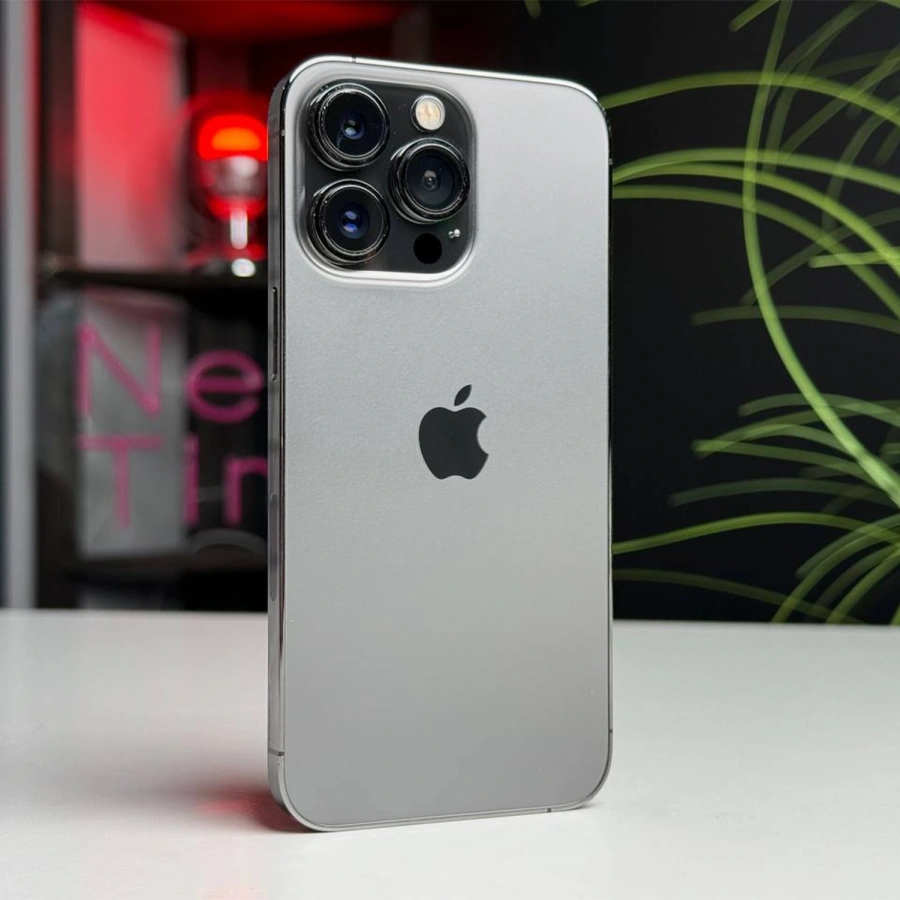 ВЖИВАНИЙ iPhone 13 Pro 512GB Graphite (MLU13, MLVH3) | Стан: гарний (мілкі подряпини на склі) | Акумулятор: 100% | Гарантія: 1 місяць | Комплект: кабель