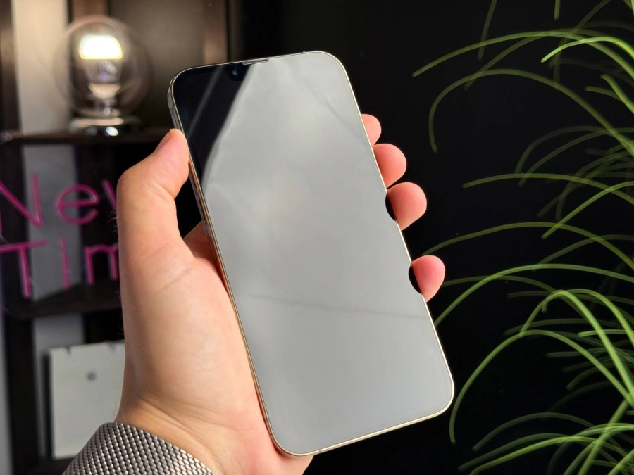 ВЖИВАНИЙ Apple iPhone 13 Pro Max 256GB Gold (MLKU3, MLLD3) - Стан: гарний | Акумулятор: 100% | Комплектація: iPhone, кабель | Гарантія: 1 міс.