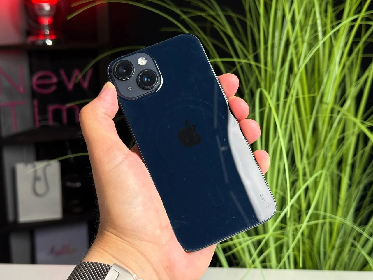 Б/У iPhone 14 128GB Midnight (MPUF3) | Состояние: удовлетворительное | Аккумулятор: 100% | Гарантия: 1 месяц | Комплект: кабель