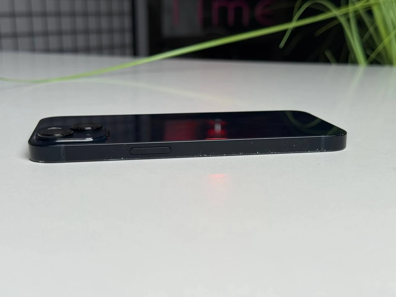 Б/У iPhone 14 128GB Midnight (MPUF3) | Состояние: удовлетворительное | Аккумулятор: 100% | Гарантия: 1 месяц | Комплект: кабель