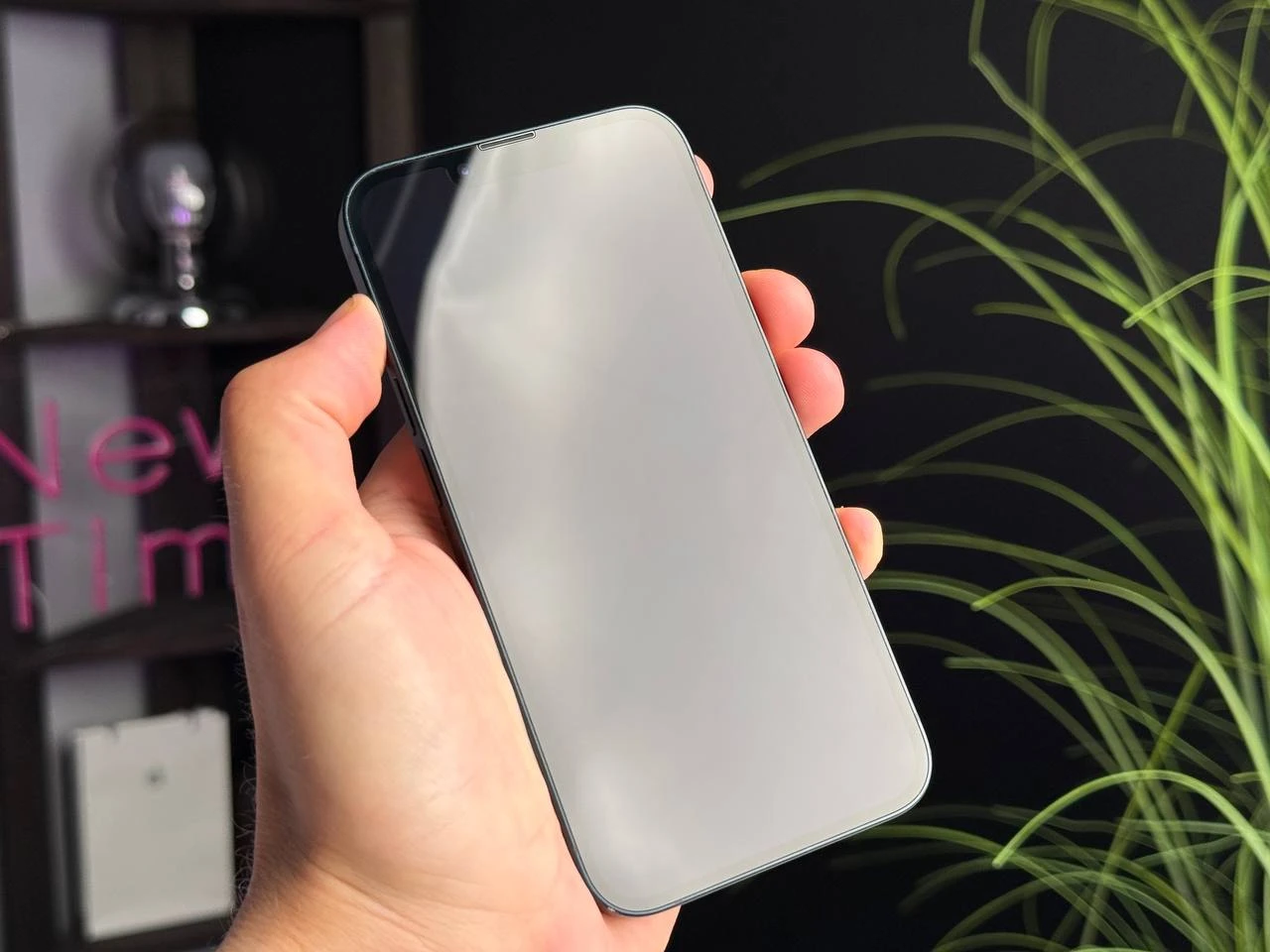 Б/У Apple iPhone 14 256GB Midnight (MPVX3) - Состояние: хороший | Аккумулятор: 100% | Комплектация: кабель | Гарантія: 1 мес.