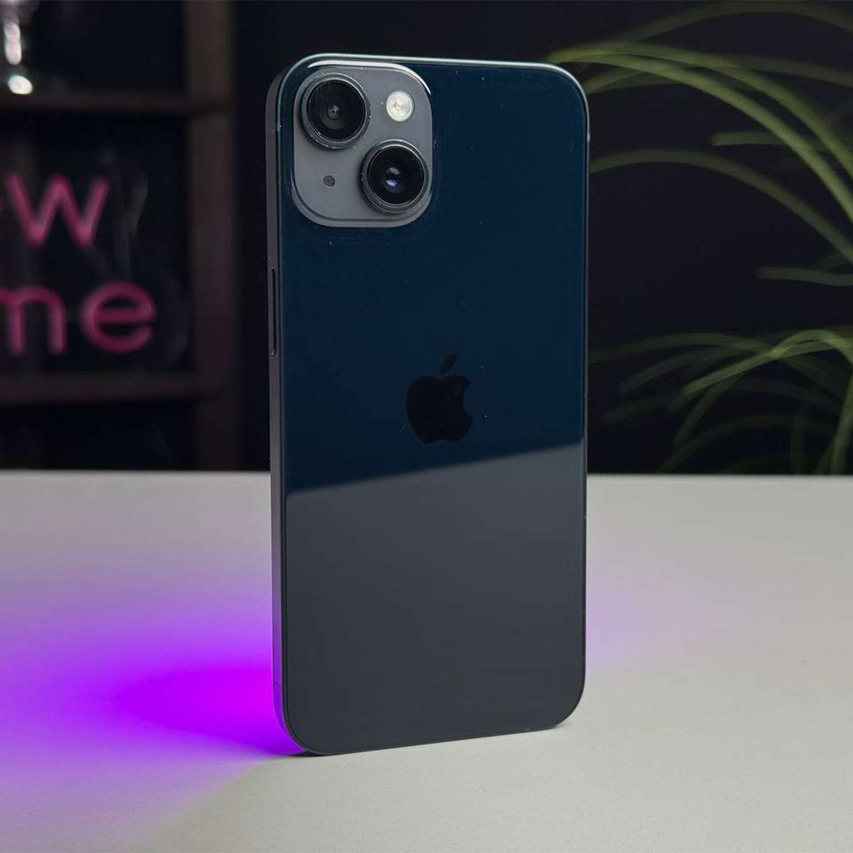 Б/У Apple iPhone 14 256GB Midnight (MPVX3) - Состояние: хороший | Аккумулятор: 100% | Комплектация: кабель | Гарантія: 1 мес.