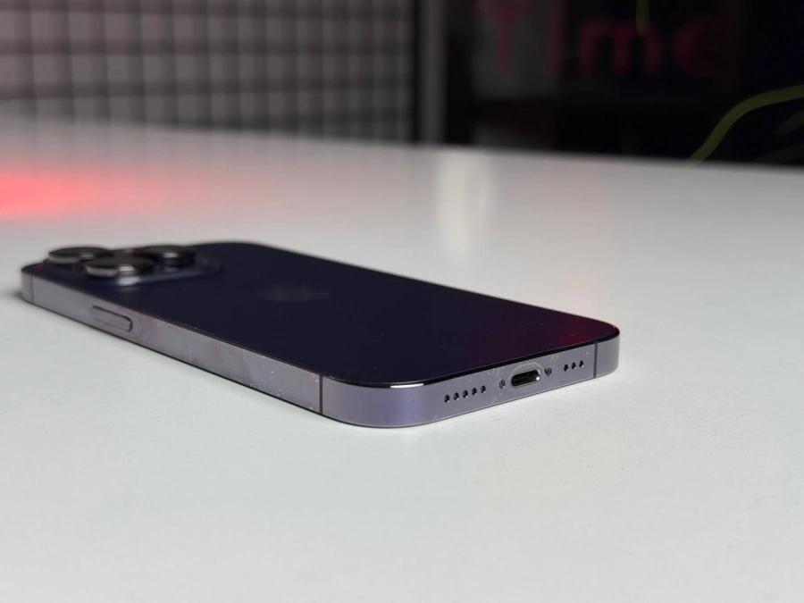 ВЖИВАНИЙ Apple iPhone 14 Pro 1TB Deep Purple (MQ323) | Стан: задовільний | Акумулятор: 100% | Гарантія: 1 місяць | Комплект: кабель