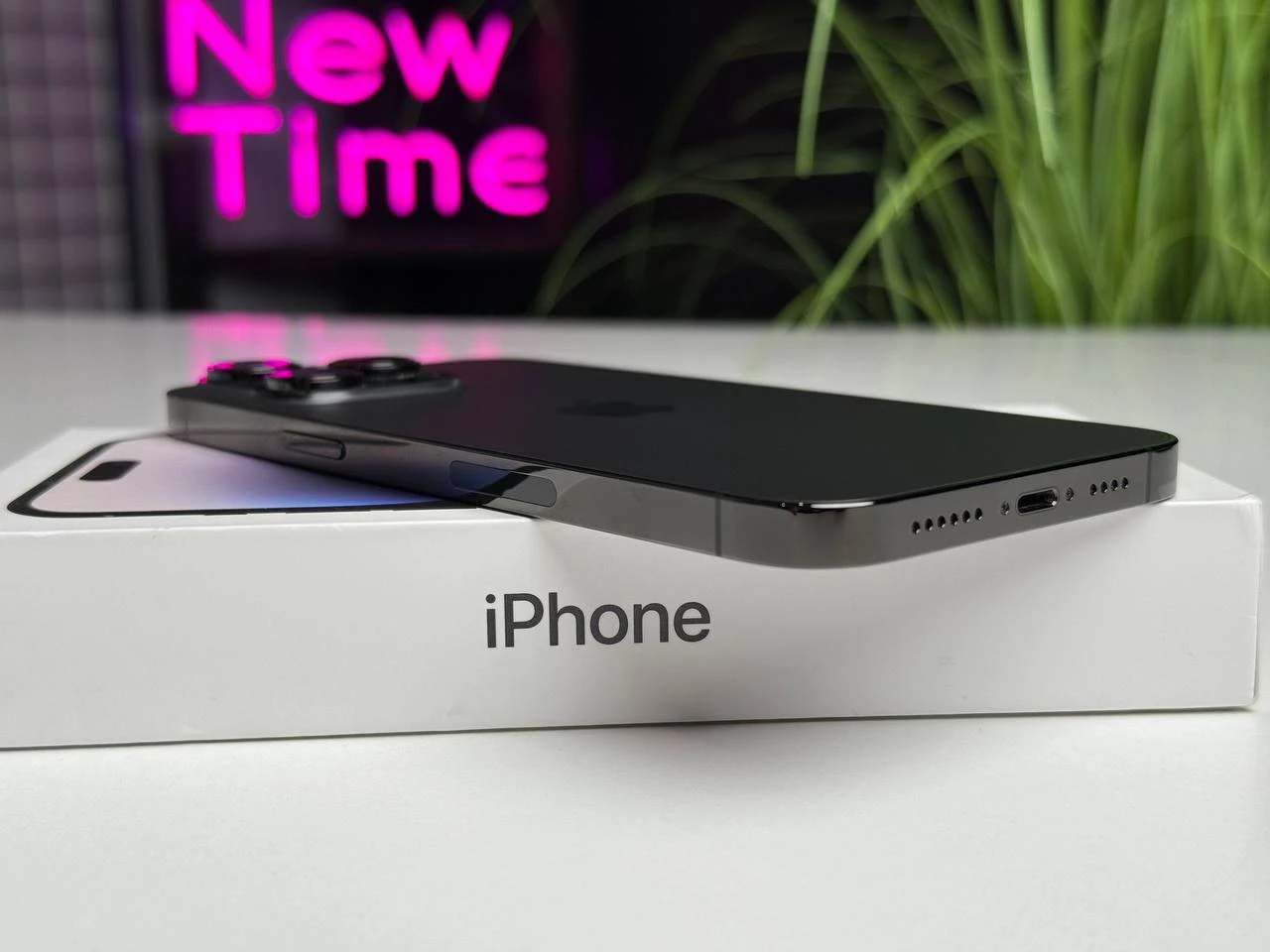 ВЖИВАНИЙ Apple iPhone 14 Pro Max 128GB Space Black eSim (MQ8N3) - Стан: гарний | Акумулятор: 88% | Комплектація: повний | Гарантія: 1 міс.