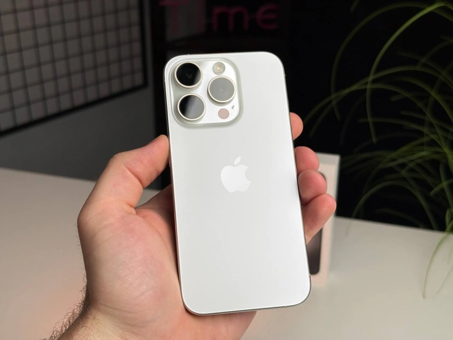 ВЖИВАНИЙ Apple iPhone 15 Pro 128GB White Titanium (MTUW3) | Стан: гарний (мілкі подряпини на склі) | Акумулятор: 87% | Гарантія: 1 місяць | Комплект: повний