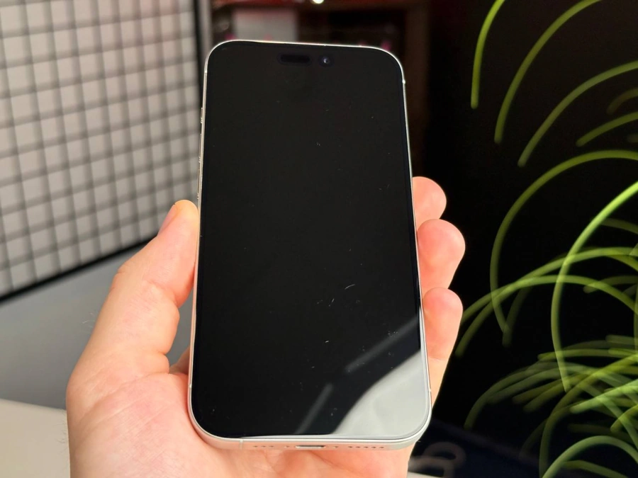 ВЖИВАНИЙ Apple iPhone 15 Pro 128GB White Titanium (MTUW3) | Стан: гарний (мілкі подряпини на склі) | Акумулятор: 87% | Гарантія: 1 місяць | Комплект: повний