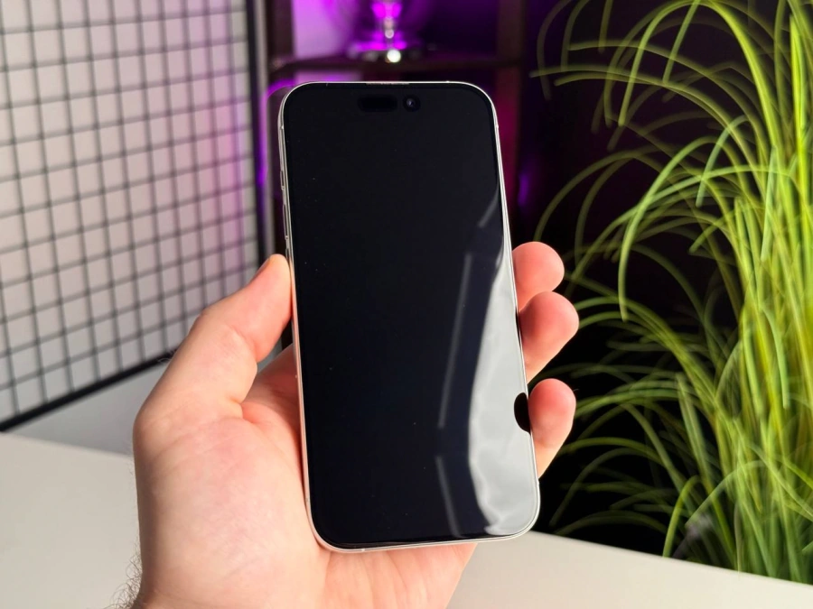 ВЖИВАНИЙ Apple iPhone 15 Pro 256GB White Titanium (MTV43) - Стан: гарний | Акумулятор: 88% | Комплектація: повний | Гарантія: 1 міс.