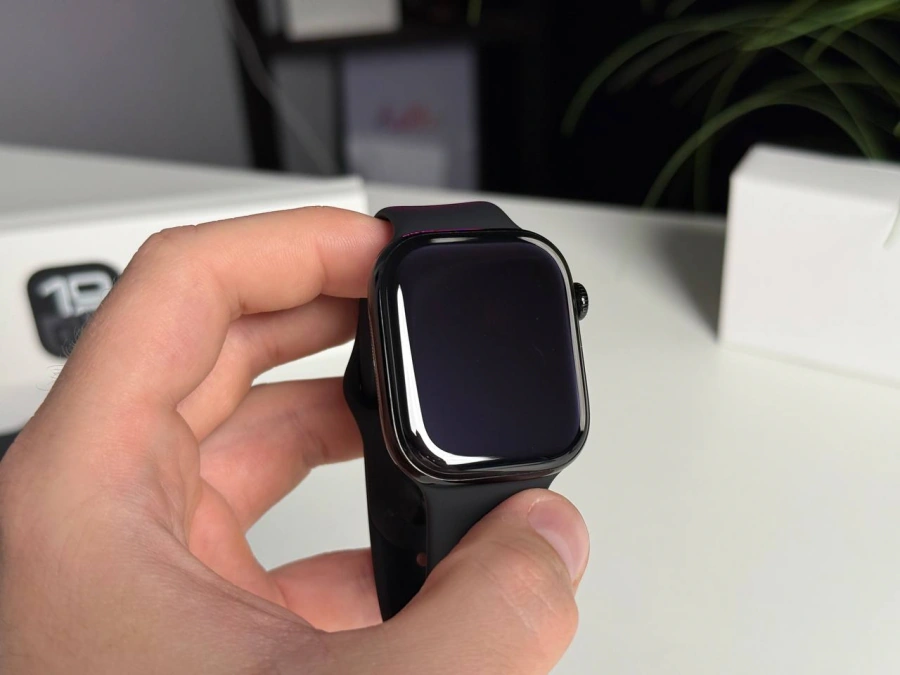 Apple Watch Series 10 GPS 46mm Jet Black Aluminum Case with Black Sport Band - M/L (MWWQ3) | Стан: ідеальний | Акумулятор: 100% | Гарантія: 1 місяць | Комплект: повний