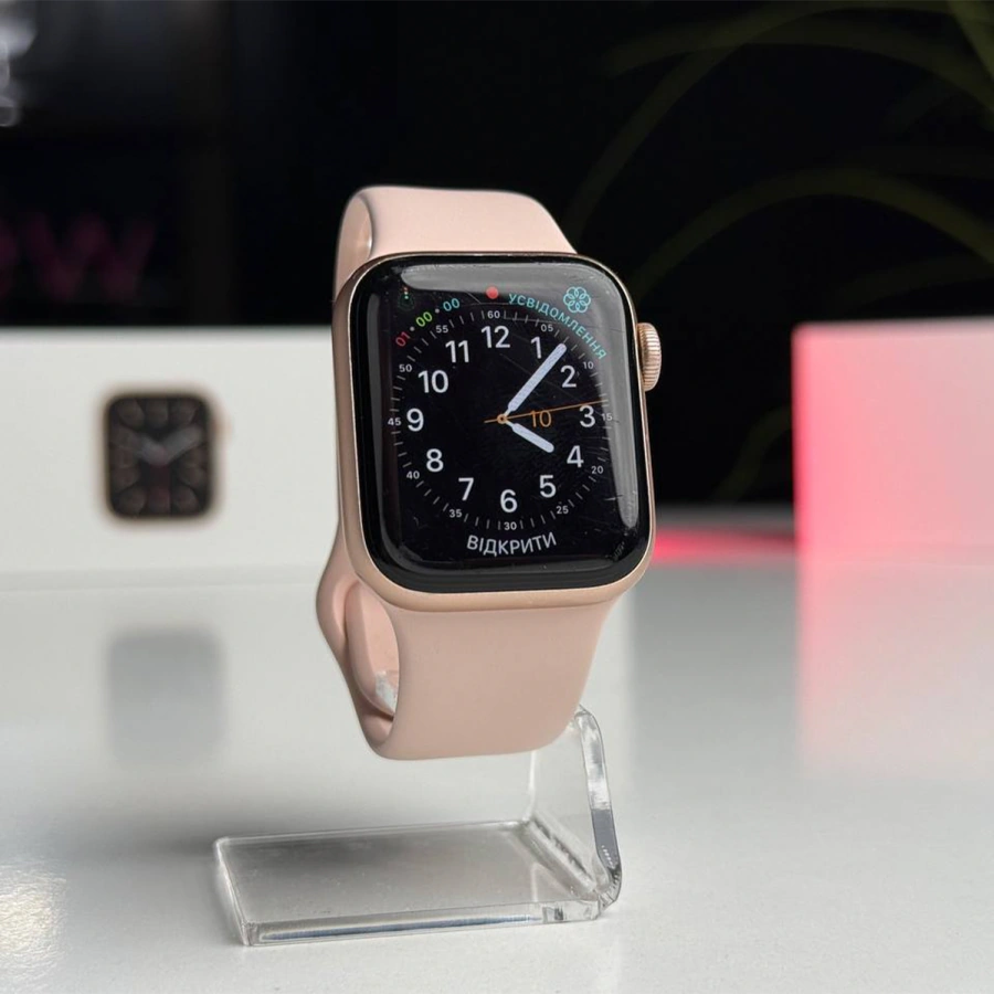 ВЖИВАНИЙ Apple Watch Series 6 GPS 40mm Gold Aluminum Case with Pink Sand Sport Band (MG123) - Стан: гарний | Акумулятор: 100% | Комплектація: повний | Гарантія: 1 міс.