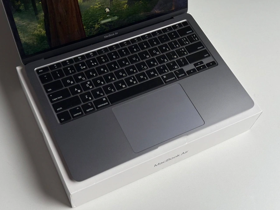 ВІТРИННИЙ MacBook Air 13 Space Gray 2020 (MWTJ2) | Стан: гарний | Акумулятор: 95% | Гарантія: 1 місяць | Комплект: повний