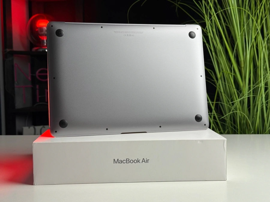 ВЖИВАНИЙ MacBook Air 13 Space Gray 2020 (MWTJ2) | Стан: гарний | Акумулятор: 81% | Гарантія: 1 місяць | Комплект: повний