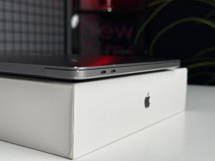Б/У MacBook Pro 13 Space Gray (MYD92) 2020 | Состояние: хорошее | Аккумулятор: 90% | Гарантия: 1 месяц | Комплект: полный