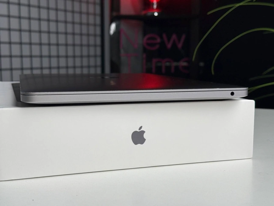 Б/У MacBook Pro 13 Space Gray (MYD92) 2020 | Состояние: хорошее | Аккумулятор: 90% | Гарантия: 1 месяц | Комплект: полный