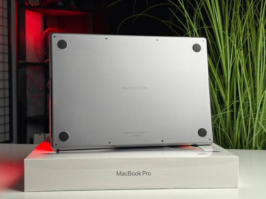 ВЖИВАНИЙ MacBook Pro 16" Space Gray (MK193) 2021 | Apple M1 Pro | 10‑ядерний процесор | 16-ядерний графічний процесор | 1 ТБ SSD | 16 ГБ об'єднаної пам'яті | Гарний | Стан: гарний | Акумулятор: 90% | Гарантія: 1 місяць | Комплект: повний