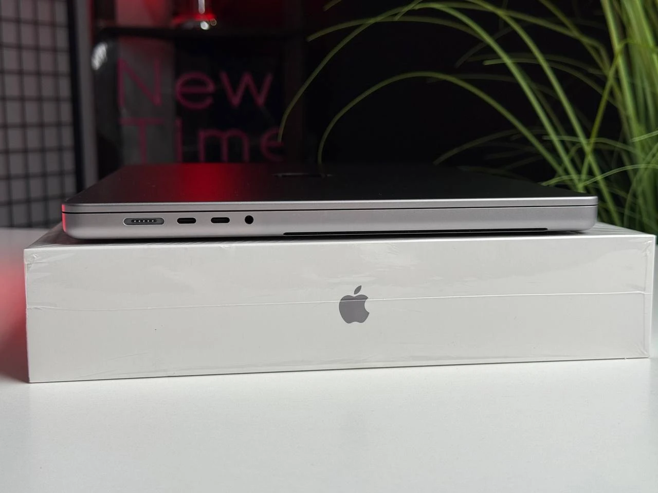 Б/У MacBook Pro 16" Space Gray (MK193) 2021 | Состояние: хорошее | Аккумулятор: 90% | Гарантия: 1 месяц | Комплект: полный