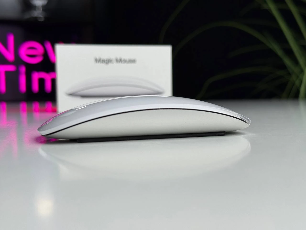 Б/У Мышь Apple Magic Mouse [Lightning] - White Multi-Touch Surface (MK2E3) - Состояние: хороший | Аккумулятор: 100% | Комплектация: полный | Гарантія: 3 мес.