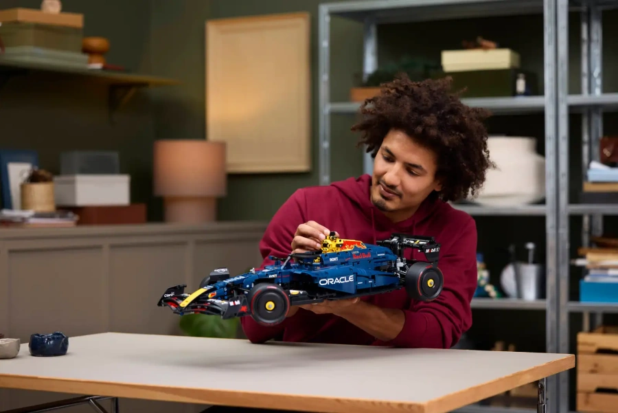 Блоковий конструктор LEGO Technic автомобіль Формули-1 Oracle Red Bull Racing RB20 (42206)