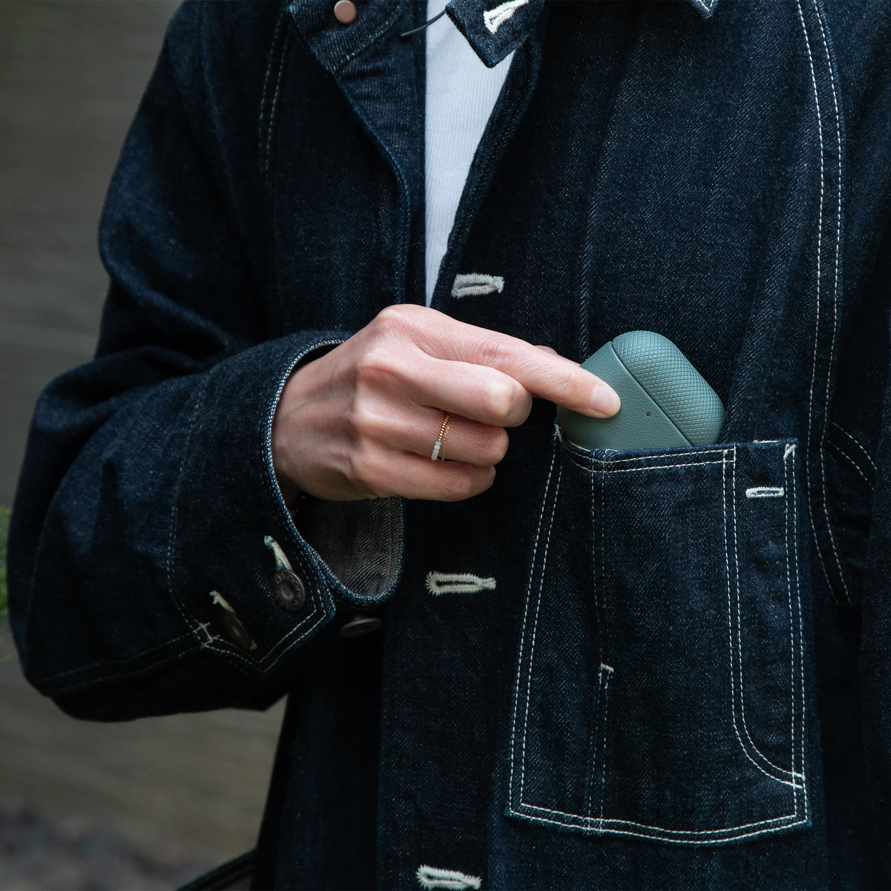 Чохол Native Union (RE) Classic Case for Airpods 4th Gen - Slate Green (AP4ANC-LTHR-GRN)