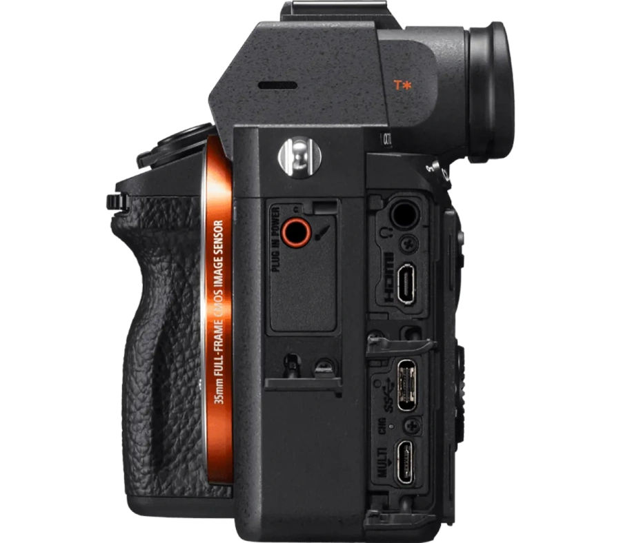 Фотоапарат Sony Alpha A7 III kit [28-70mm] (ILCE7M3KB)