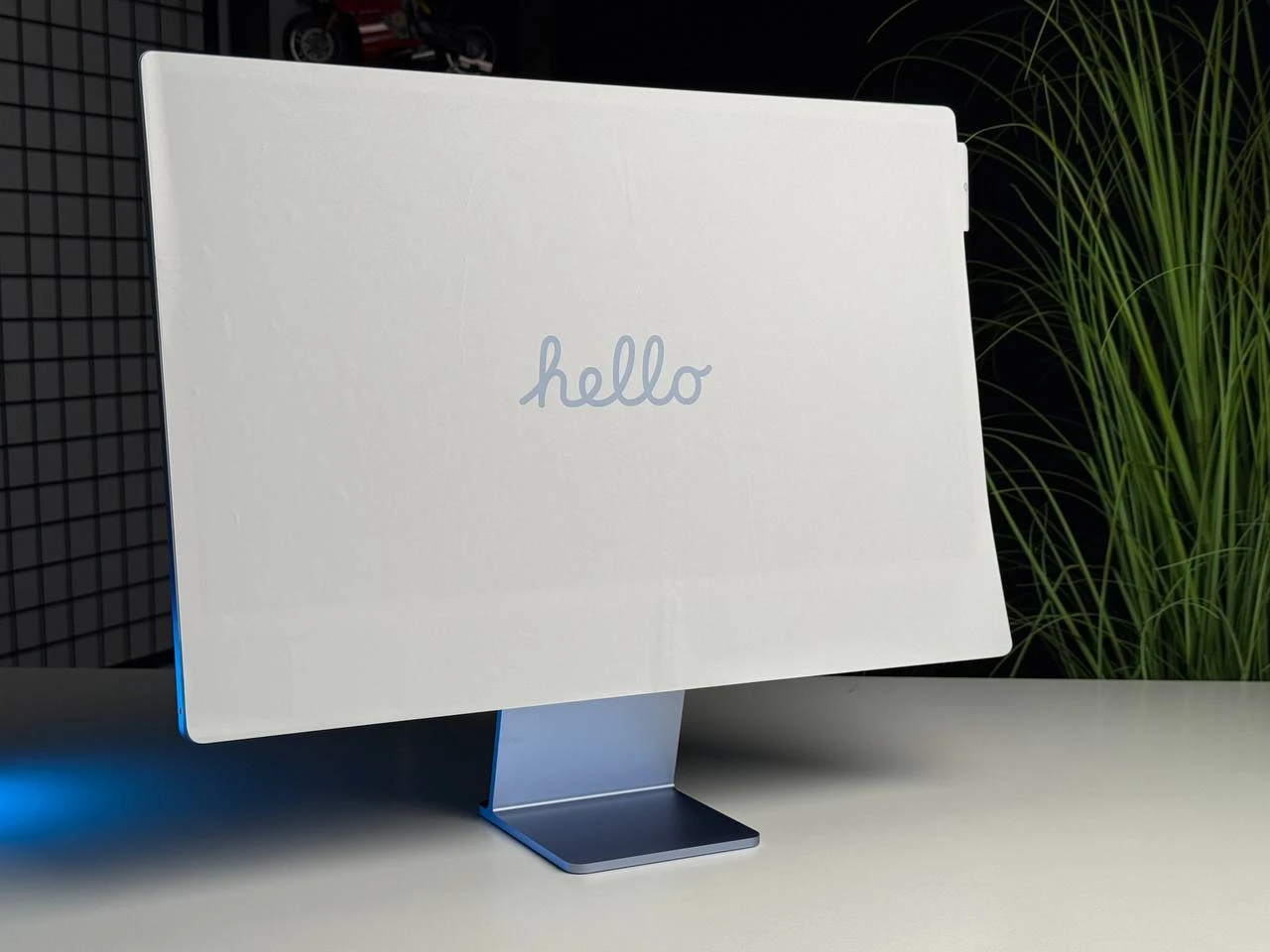 OPEN BOX Apple iMac 24" 2024 M4 8CPU/8GPU/16GB/256GB Blue (MWUF3) | Apple M4 | 8-ядерний процесор | 8-ядерний графічний процесор | 256 ГБ SSD | 16 ГБ об'єднаної пам'яті | Стан: ідеальний | Гарантія: 3 місяці | Комплект: повний