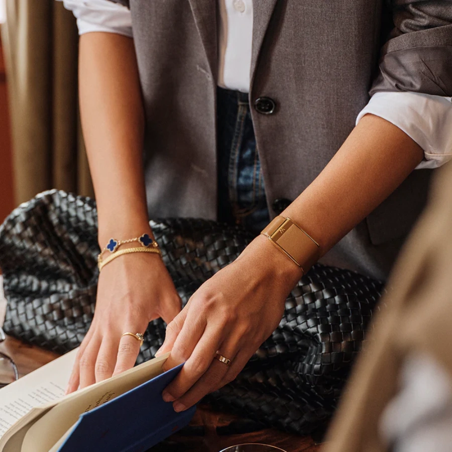 Ремінець WHOOP LeatherLuxe Tapered Band | Camel with Gold - Size L/XL для WHOOP 5.0 (810114362181)