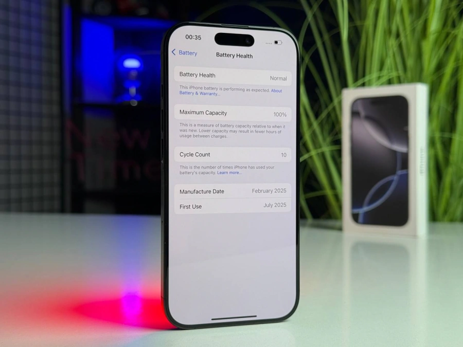 ВІТРИННИЙ Apple iPhone 16 Pro 256GB Black Titanium (MYNH3) | Стан: ідеальний | Акумулятор: 100% (10 циклів) | Гарантія: 6 місяців | Комплект: повний