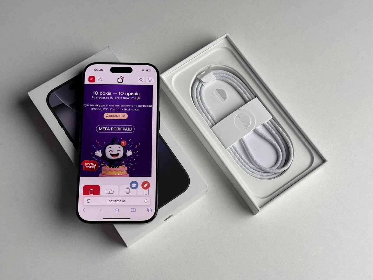 ВИТРИННЫЙ Apple iPhone 16 Pro 256GB Black Titanium (MYNH3) | Состояние: идеальное | Аккумулятор: 100% | Гарантия: 6 месяцев | Комплект: полный