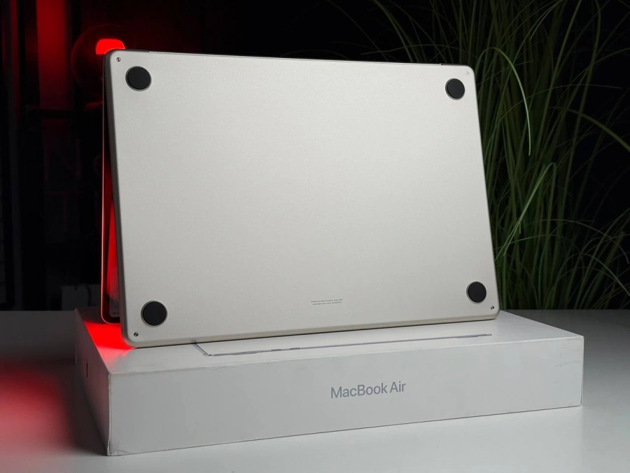ВІТРИННИЙ MacBook Air 15" M2/8GB/512GB Starlight 2023 (MQKV3) - Стан: гарний | Акумулятор: 100% | Комплектація: повний | Гарантія: 1 міс.