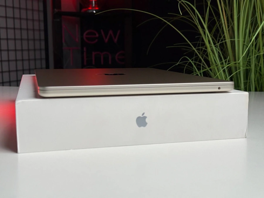 ВІТРИННИЙ MacBook Air 15" M2/8GB/512GB Starlight 2023 (MQKV3) - Стан: гарний | Акумулятор: 100% | Комплектація: повний | Гарантія: 1 міс.