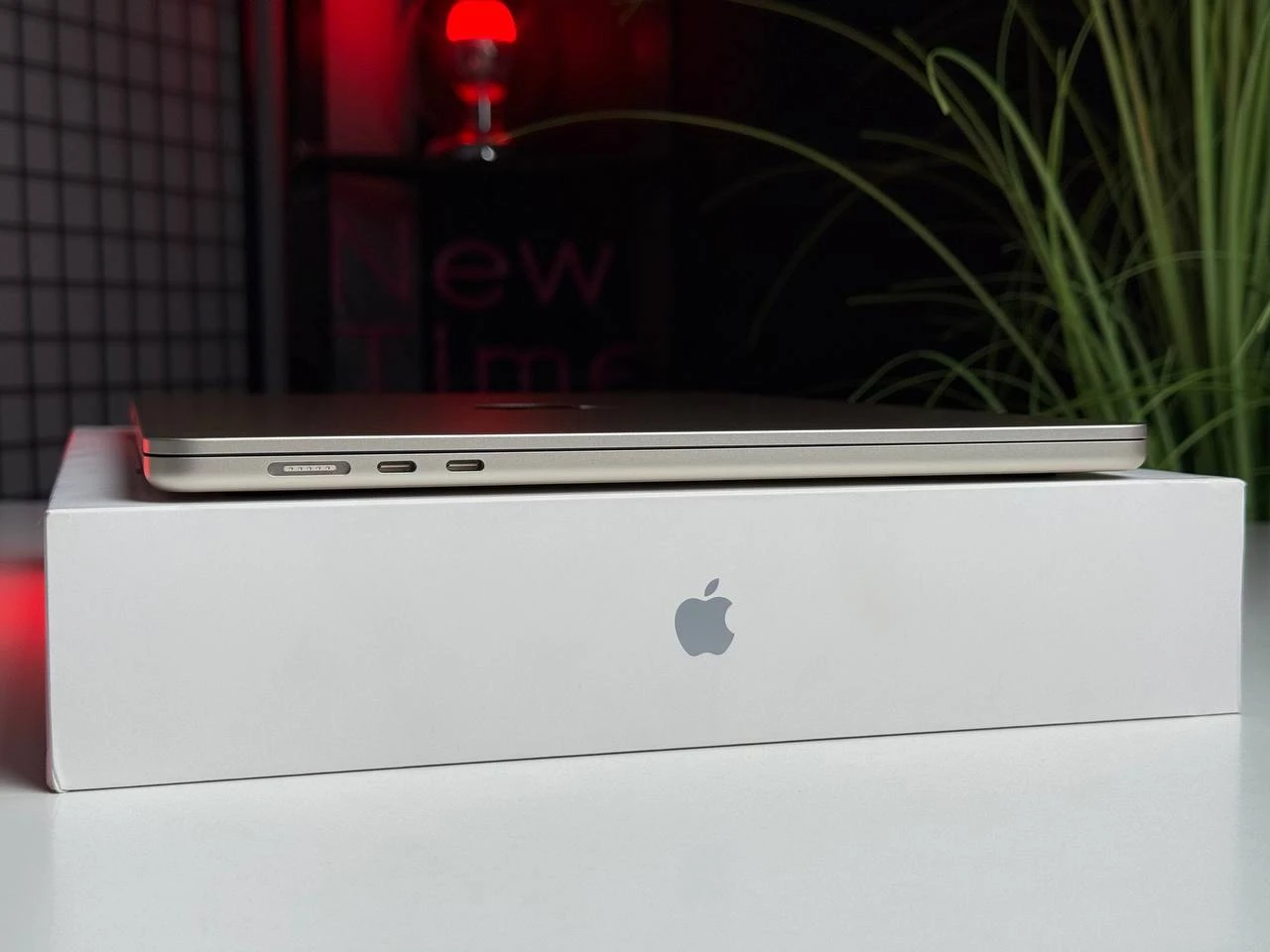 ВИТРИННЫЙ MacBook Air 15" M2/8GB/512GB Starlight 2023 (MQKV3) - Состояние: хорошее | Аккумулятор: 100% | Комплектация: полный | Гарантия: 1 мес.