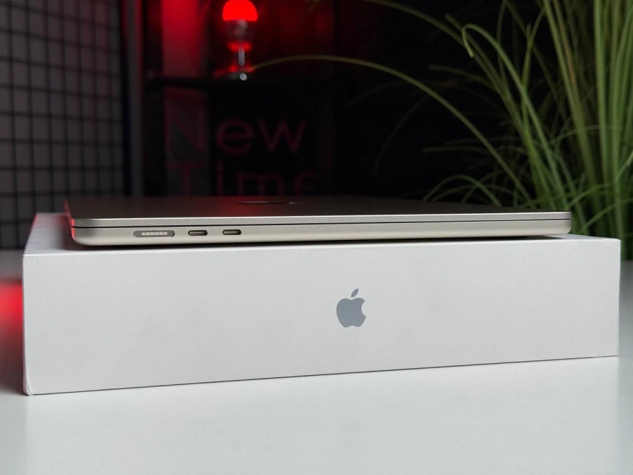 ВІТРИННИЙ MacBook Air 15" M2/8GB/512GB Starlight 2023 (MQKV3) - Стан: гарний | Акумулятор: 100% | Комплектація: повний | Гарантія: 1 міс.