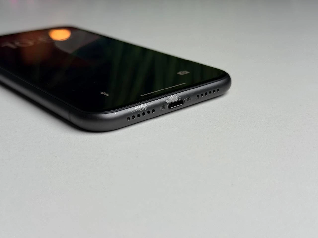 ВЖИВАНИЙ iPhone 11 128GB Black (MHCX3, MHDH3) | Стан: гарний, сліди використання | Акумулятор: 100% | Гарантія: 1 місяць | Комплект: повний