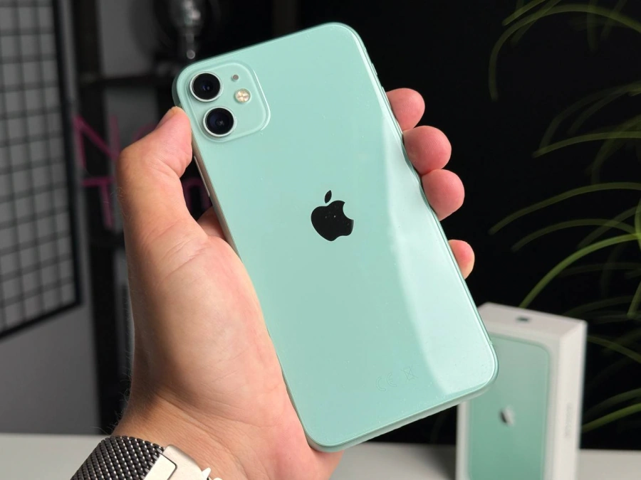 ВЖИВАНИЙ Apple iPhone 11 128GB Green (MWLK2) | Стан: гарний (ледь помітний засвіт) | Акумулятор: 100% | Гарантія: 1 місяць | Комплект: повний