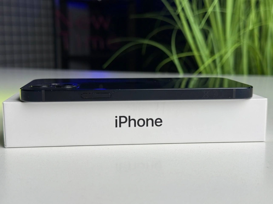 ВЖИВАНИЙ Apple iPhone 12 128GB Black (MGHC3, MGJA3) | Стан: задовільний | Акумулятор: 100% | Гарантія: 1 місяць | Комплект: iPhone, кабель