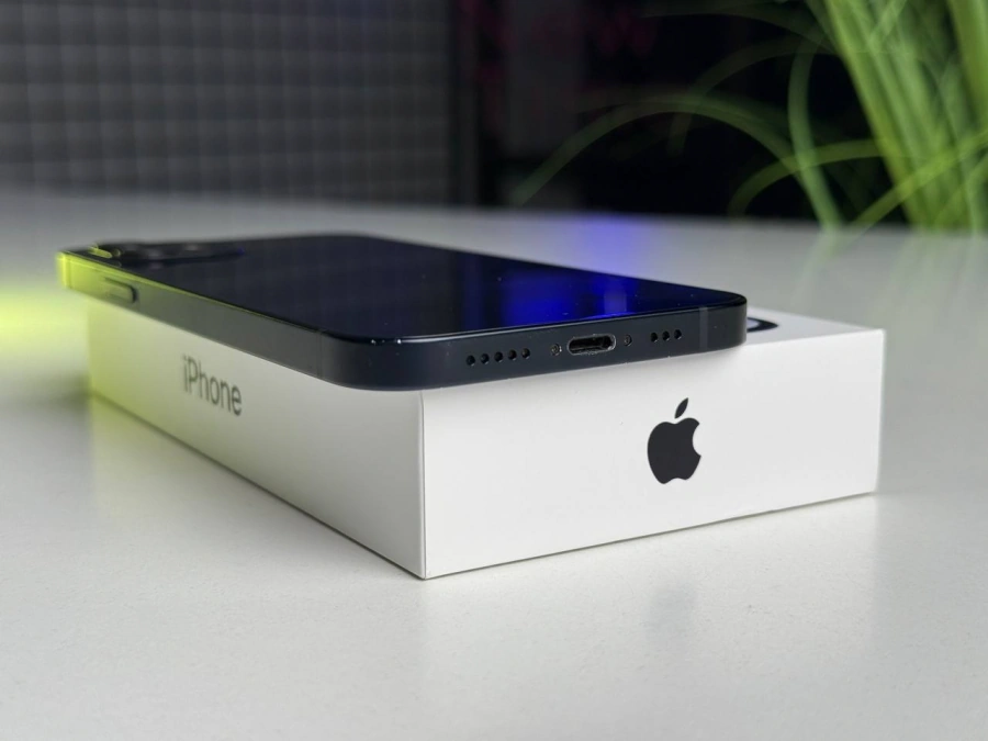 ВЖИВАНИЙ Apple iPhone 12 128GB Black (MGHC3, MGJA3) | Стан: задовільний | Акумулятор: 100% | Гарантія: 1 місяць | Комплект: iPhone, кабель