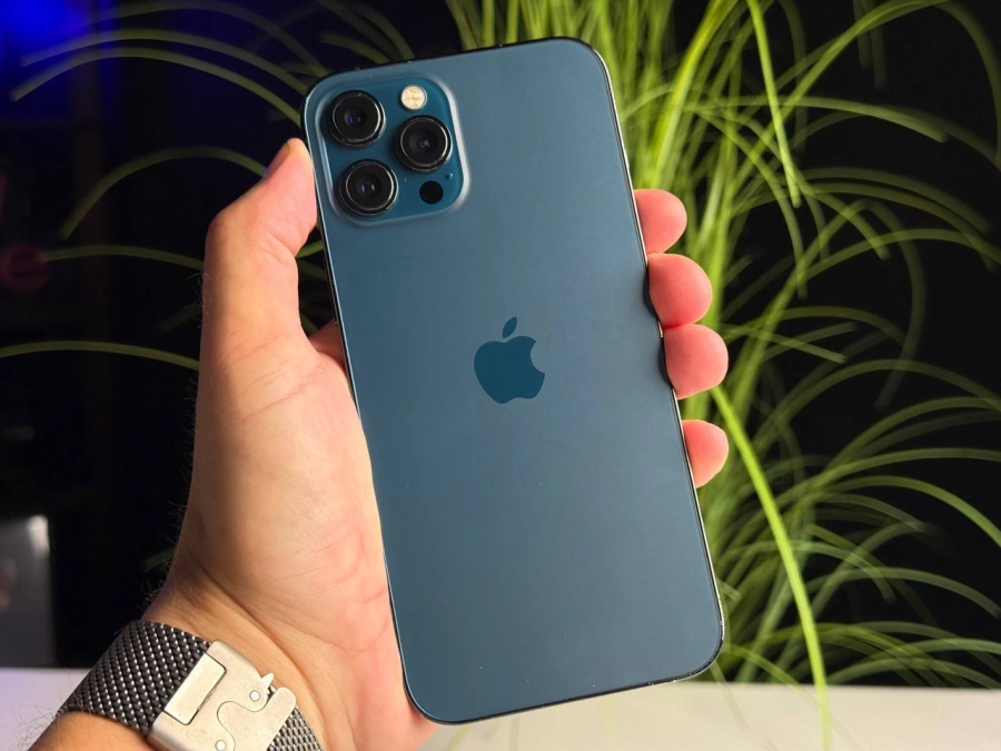 ВЖИВАНИЙ Apple iPhone 12 Pro Max 256GB Pacific Blue (MGCN3, MGDF3) | Стан: гарний (мінялось скло) | Акумулятор: 100% | Гарантія: 1 місяць | Комплект: iPhone, кабель