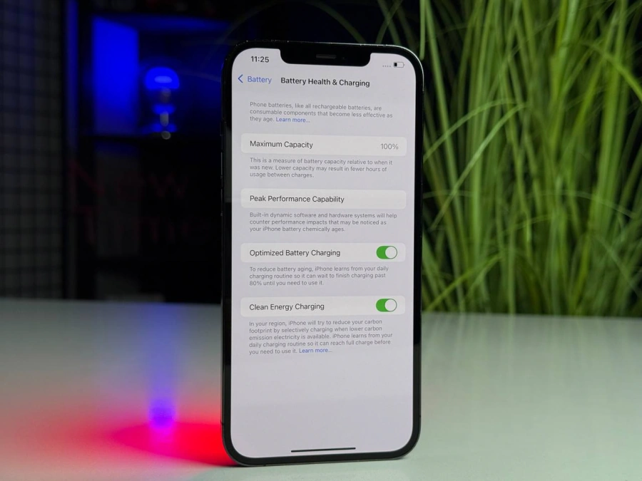 ВЖИВАНИЙ Apple iPhone 12 Pro Max 256GB Pacific Blue (MGCN3, MGDF3) | Стан: гарний (мінялось скло) | Акумулятор: 100% | Гарантія: 1 місяць | Комплект: iPhone, кабель