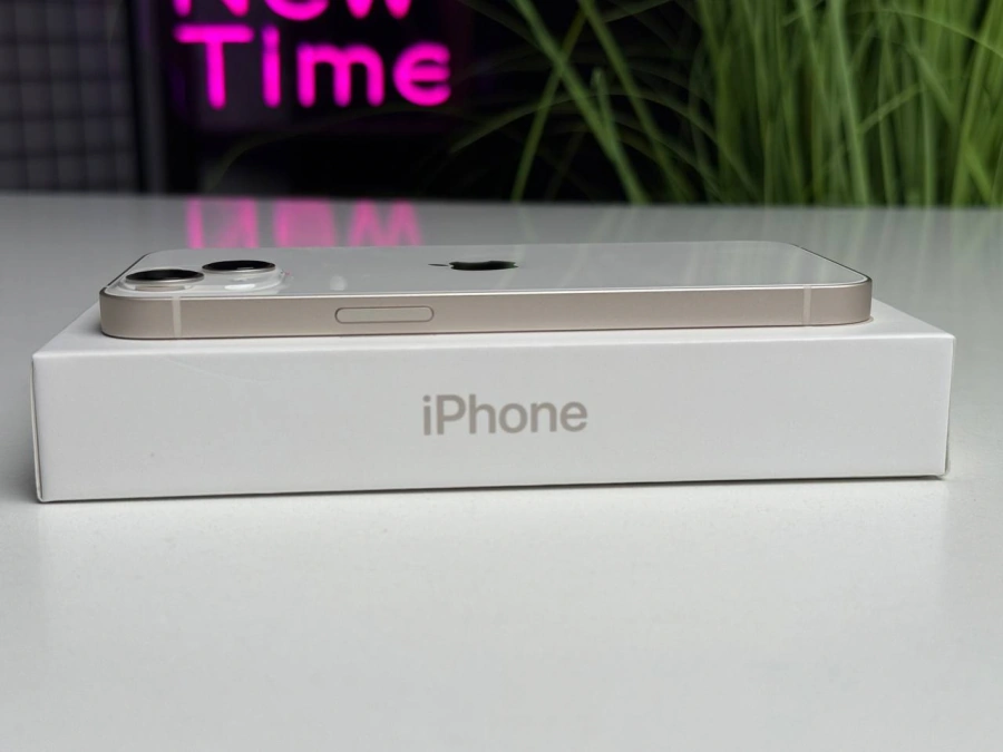 ВЖИВАНИЙ Apple iPhone 13 128GB Starlight (MLPG3) | Стан: ідеальний | Акумулятор: 92% | Гарантія: 1 місяць | Комплект: повний
